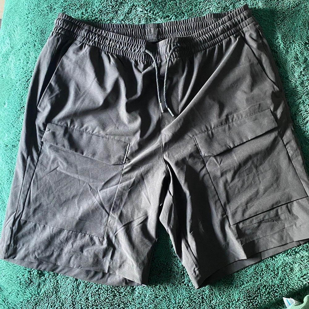 Men’s Old Navy Active Wear Shorts - Large